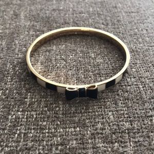 ♠️Kate Spade Black and White Bow Bracelet♠️